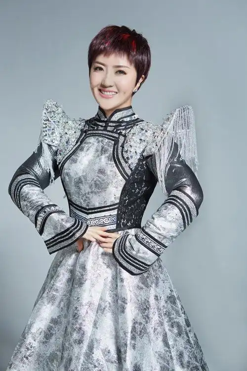 歌手格格写真大赏气质惊艳美丽动人