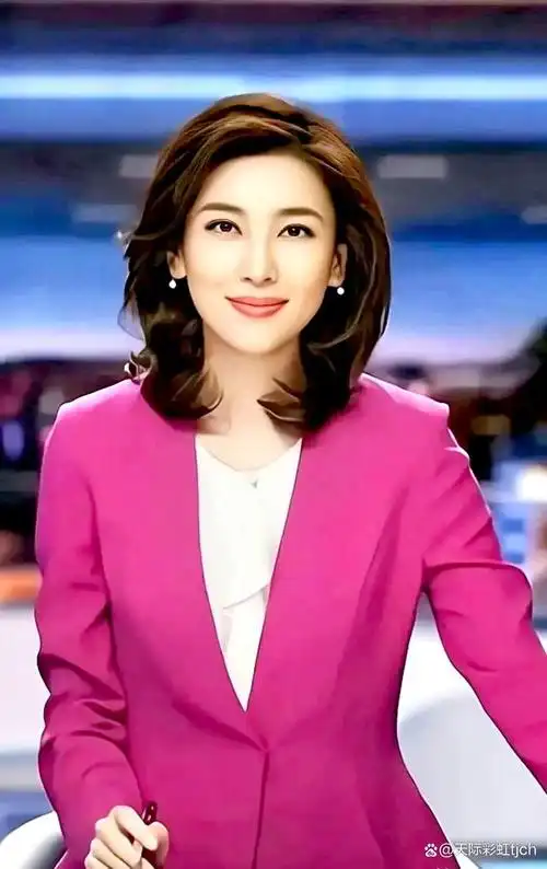 李红,中央电视台女主持人