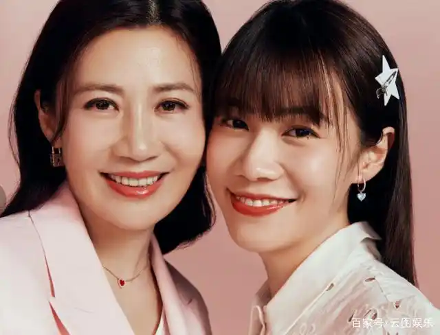 6月19日,张光北女儿张思乐在个人社交账号上分享了一组写真照,并配文