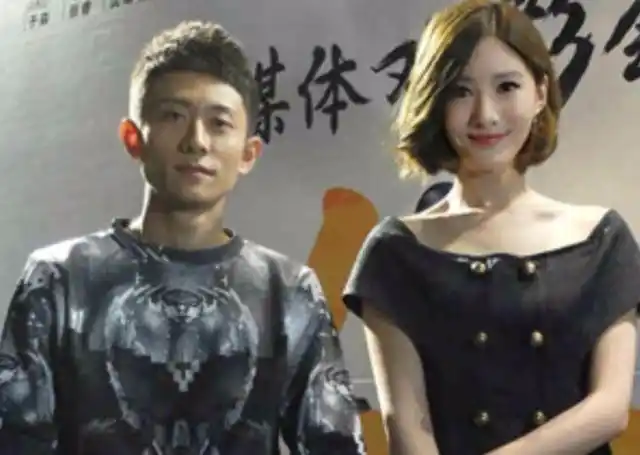 张一山和吴优合作的网络剧《余罪》获得大家好评,两人的合照也是