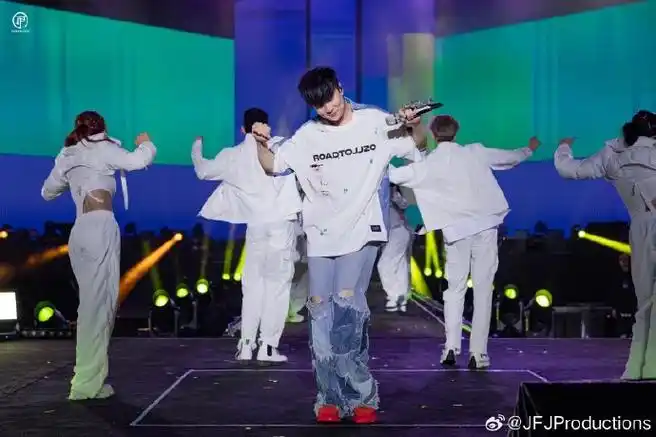 roadtojj20##林俊杰jj20世界巡回演唱会##在林俊杰演唱会重拾快