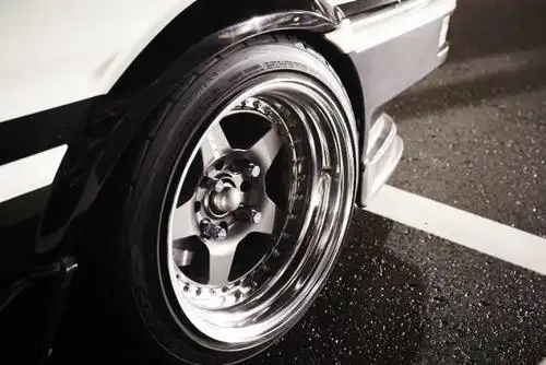 24岁土屋信徒 ae86是他的初恋