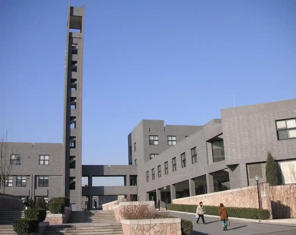 艺术氛围最浓厚的高校,每个角落都是一道风景,你想来看看吗?