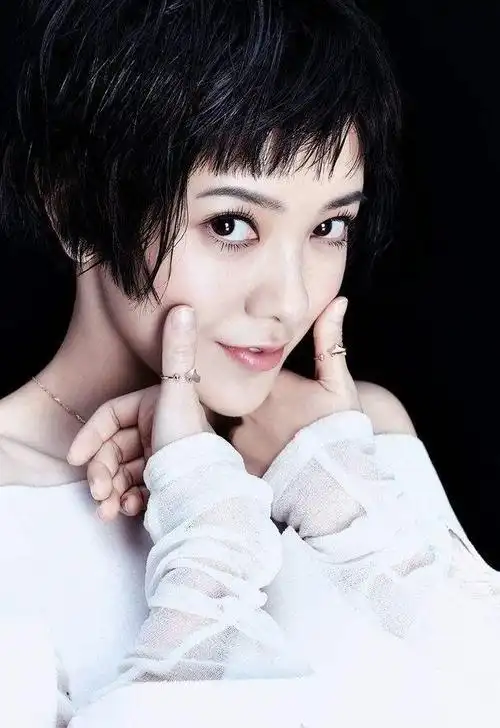 最好看的短发女明星(10位能驾驭得了短发)(73)