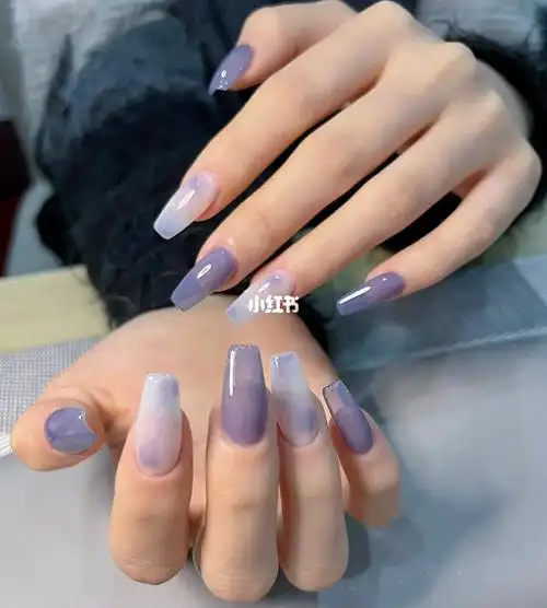 冰透蓝紫色晕染气质温柔氛围感美甲