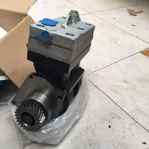 奔驰卡车配件om457la双缸气泵