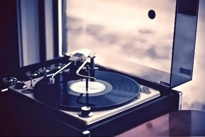 盘点听音设备演变史,音箱真是越来越高级,看到最后一个彻底服气