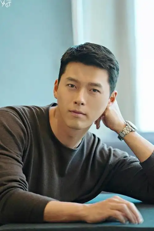 国民级巨星玄彬以及孙艺珍自从被dispatch (d社)抓包约会证据照,双双