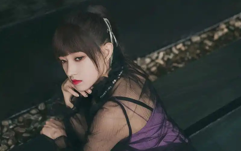 程潇透视黑纱高清桌面壁纸-大陆明星-壁纸下载-美桌网