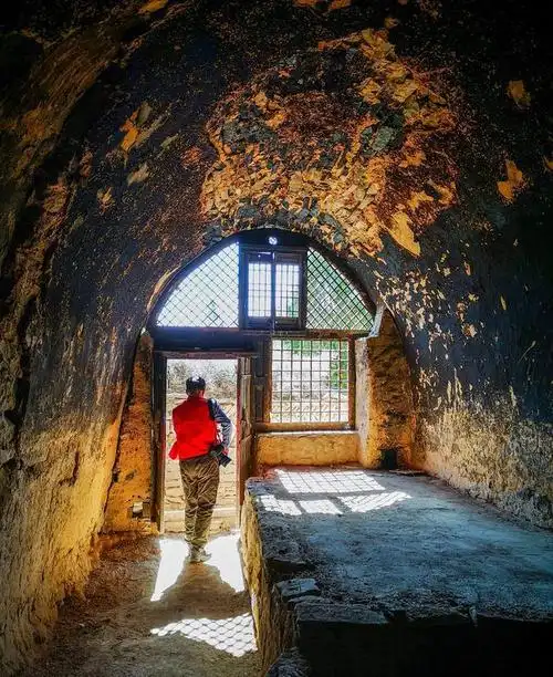 黄土高原上的千年古窑洞:诉说着千年历史