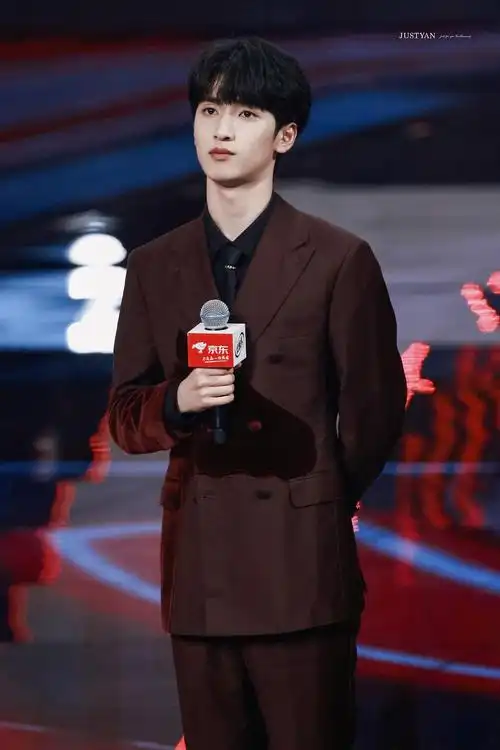 612盖楼266目标5000严浩翔接招吧前辈yhx严浩翔快乐大本营yhx严浩翔