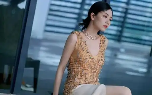 刘惜君～性感大长腿