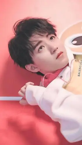 tfboys王俊凯帅气时尚写真,高清图片,手机锁屏桌面-壁纸族