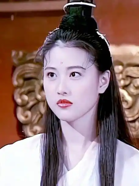 最美周芷若香消玉殒,金庸曾懊悔:要知道她演芷若,我就改结局了