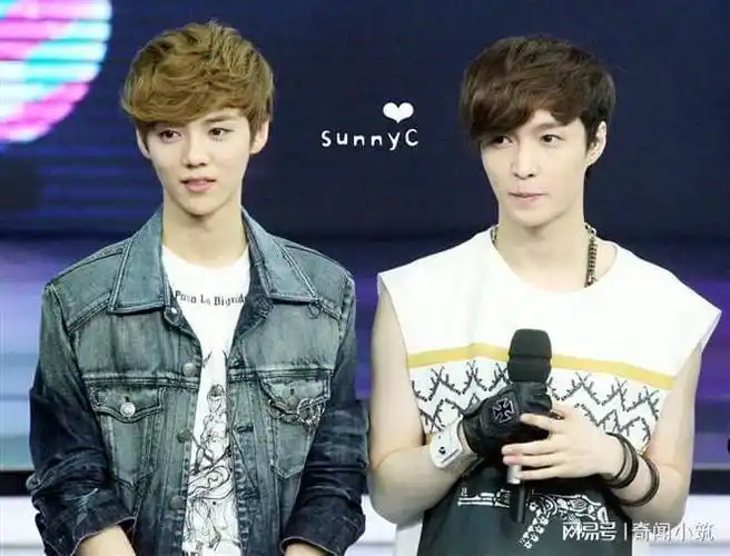 exo回忆杀鹿晗和张艺兴同款发色点燃粉丝热情