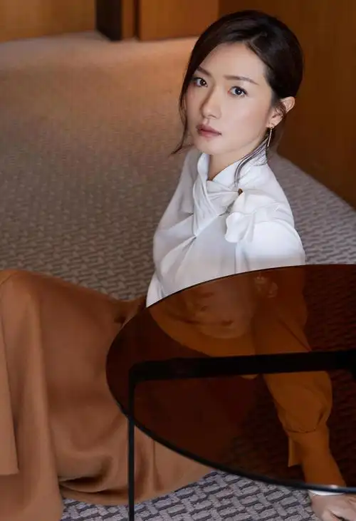 超美万茜:第4018期时尚潮流穿搭欣赏