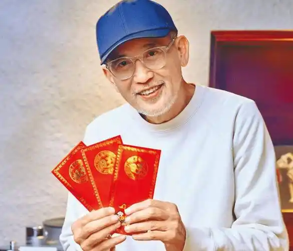 知名老戏骨秦汉现身,如今已有76岁的年纪,白发苍苍老老态明显_工作