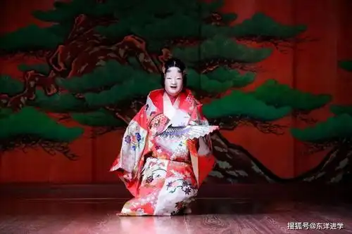 十七世纪时,能剧演员享有最高的武士地位,而由国家以统筹征收的收入