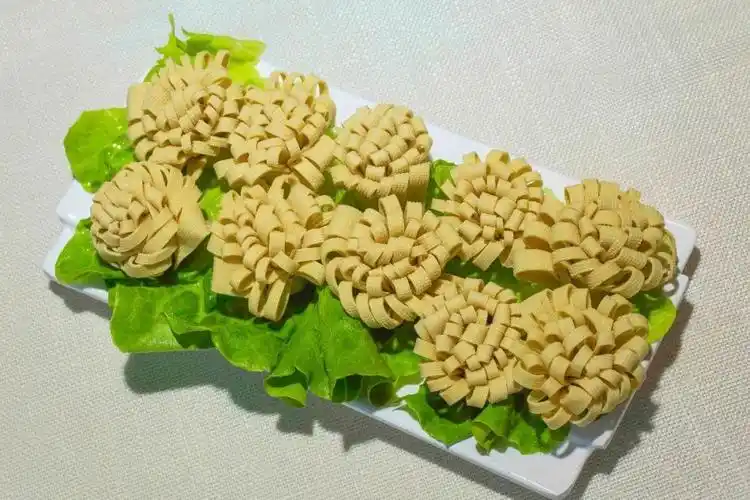 太原这家老火锅免费吃肉喝酒到店先做套试卷90的学生都来了