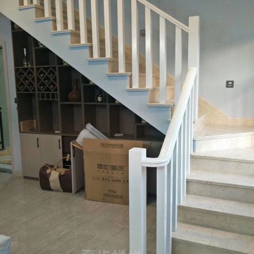 实木楼梯扶手楼梯护栏楼梯扶手立柱式室内家用阁楼楼梯简约现代