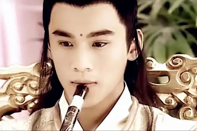 看看古装剧里的大叔年轻时的风采:原来不是老头帅了,是帅哥老了