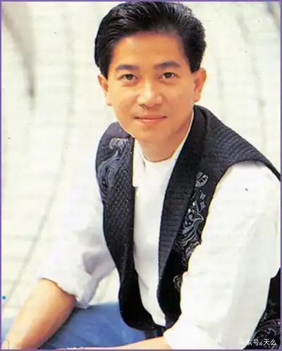 陈百强简介:一代天王巨星,在人生最后月岁失落