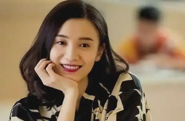 揭秘44岁美女演员宋佳的成名经历与感情生活