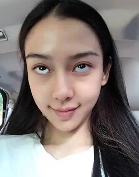 5位明星素颜曝光,杨幂刘亦菲,卸妆后让人惊呆了_郑爽