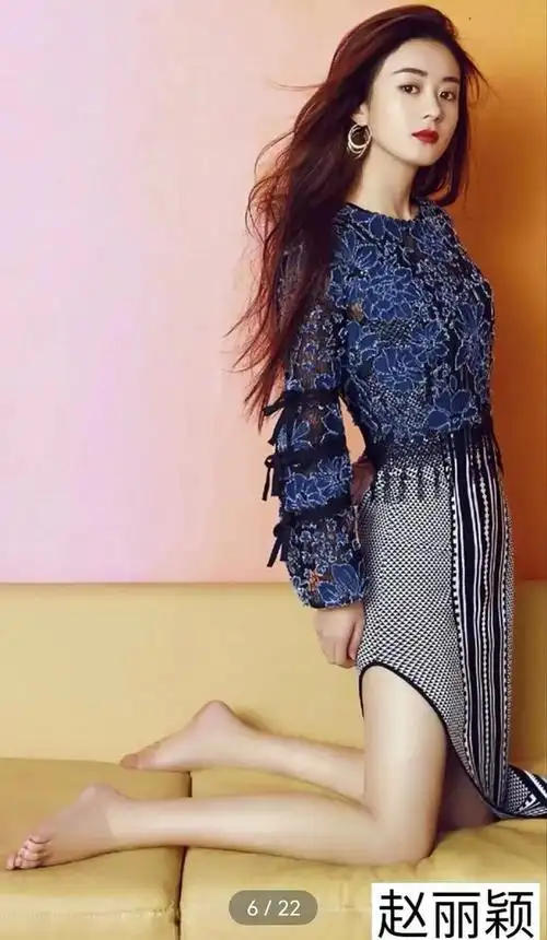 20位光脚丫的明星照,看看哪一个最美_网易订阅