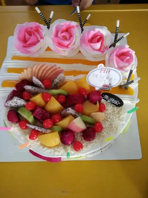 香香甜甜的水果蛋糕