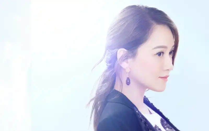 陈乔恩时尚写真高清电脑桌面壁纸