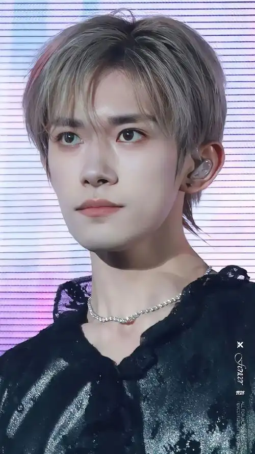 易烊千玺进组小小的我##易烊千玺实体专