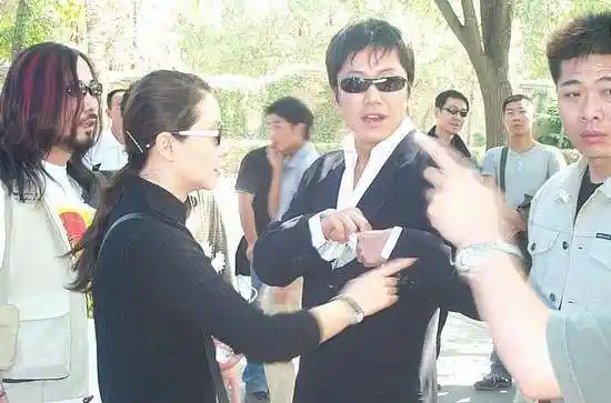 影音娱乐 明星全接触 著名歌手高枫病逝专题 正文