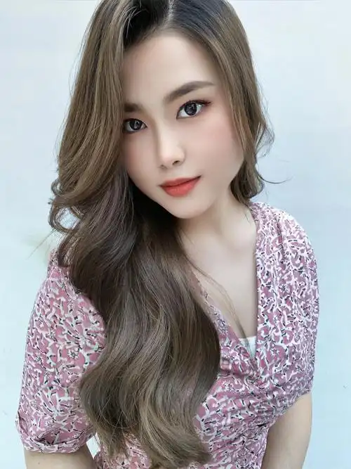 韩式大波浪造型