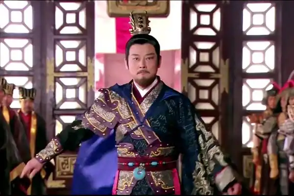 封神演义当中,纣王手下有四大奸臣,分别是费仲,尤浑,飞廉,恶来,费仲