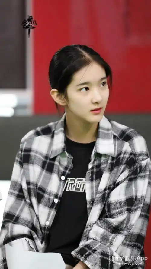 关晓彤高考成绩(关晓彤高考成绩552分全国排名)-中纳网