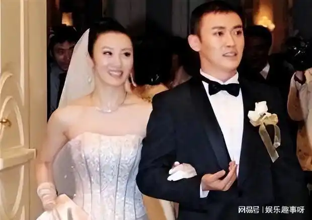 一婚娶美女演员,二婚娶小9岁美女粉丝,如今44岁成人生赢家|聂远|胡可
