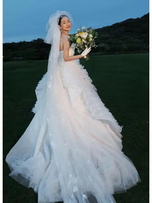 每个拍婚纱照的准新娘都是公主吧78