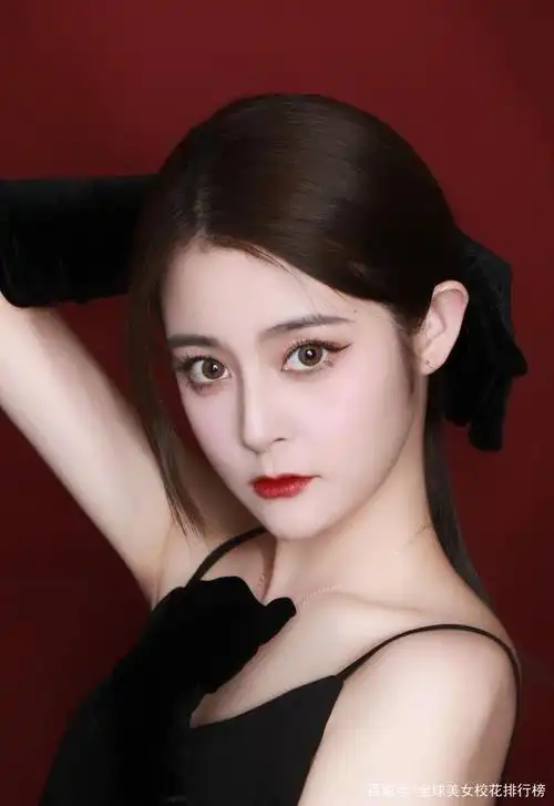 广西艺术学院美女王莹