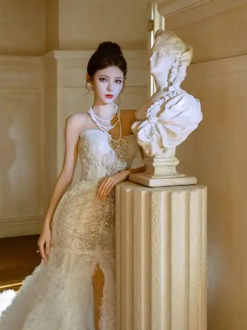 张予曦这是化身天使了嘛!一身纯白长裙,美得不可方物_生日_写真_阳光