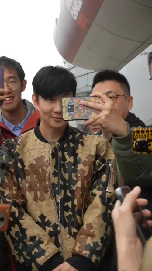 林俊杰f1颁奖嘉宾##亚洲天王林俊杰