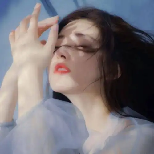 个性头像 | 只想做你的岁月静好_杨丞琳