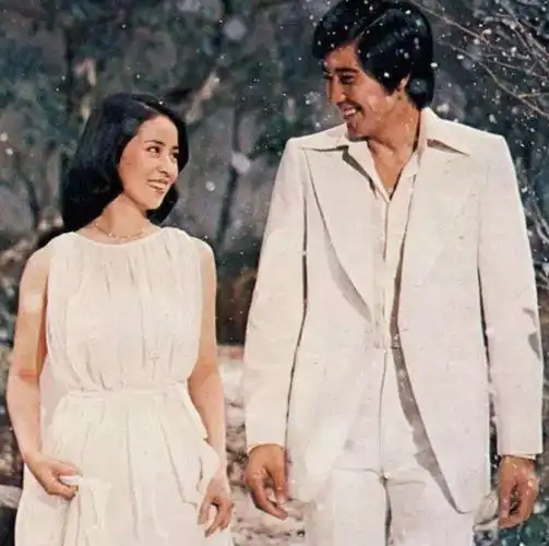 秦汉老婆邵乔茵照片,秦汉老婆(从精神不正常到百亿富婆)