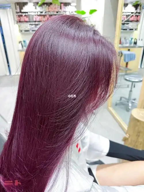 紫红色头发  #紫红色染发  #不需要褪漂  #显白的发色  #美出高级感