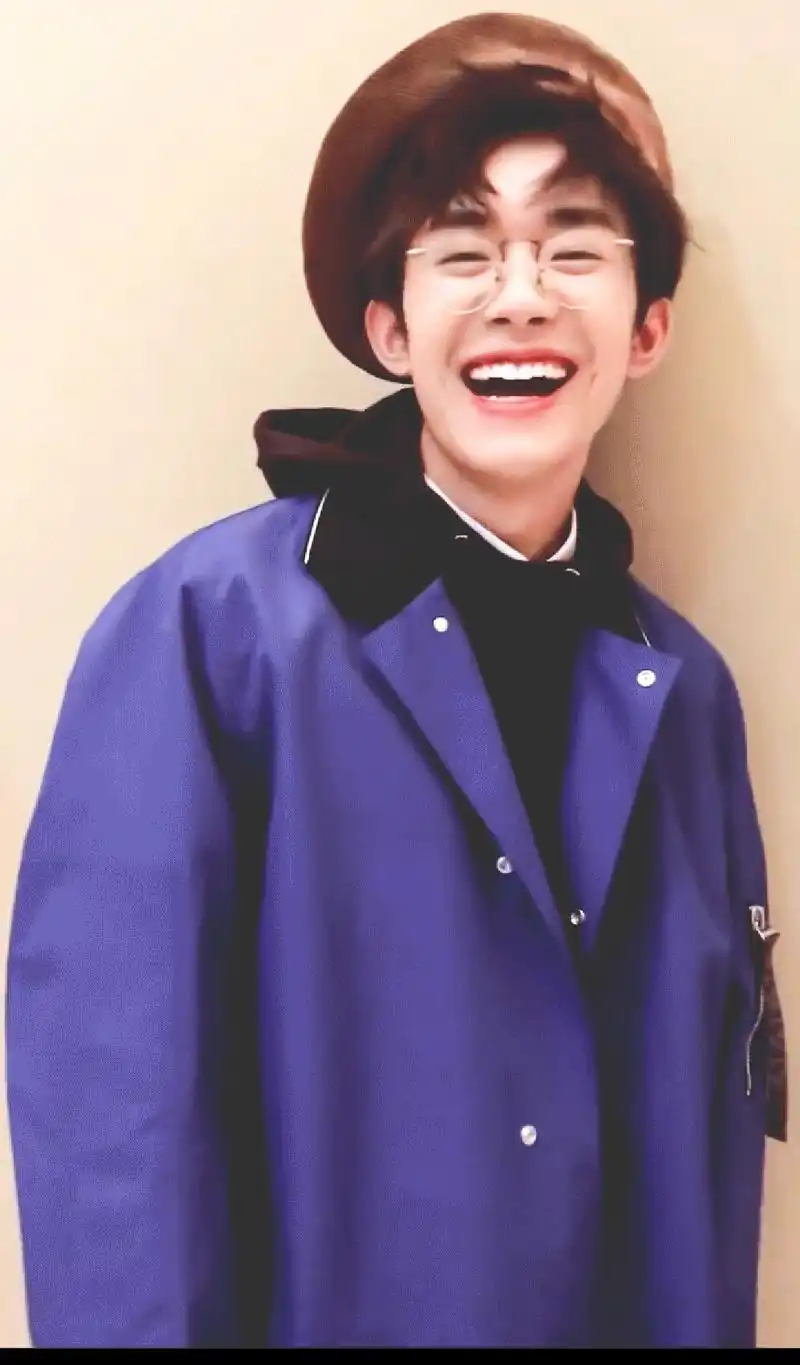 易烊千玺各式笑容合集 每一款都撩人心弦