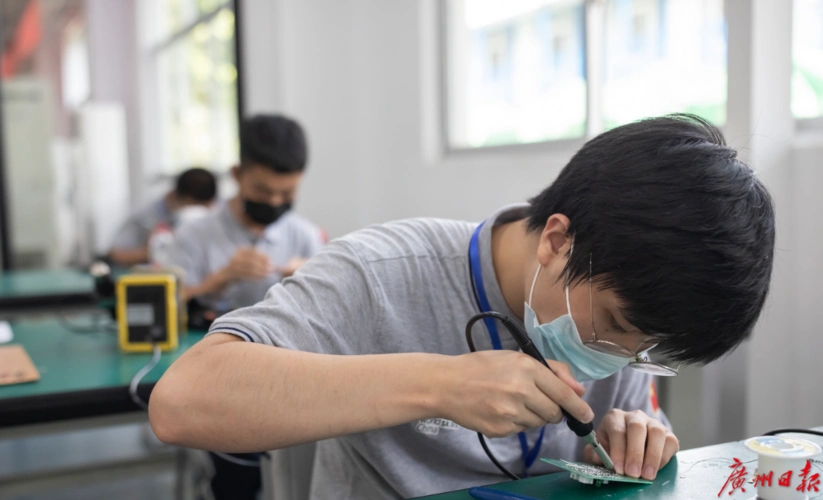 广东省首届职业技能大赛在广州拉开帷幕