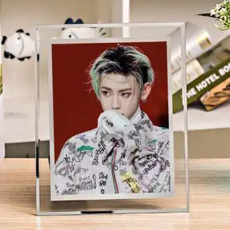 蒲阳世家精品小鬼王琳凯周边相框代言海报专辑应援物挂件照明信片礼物