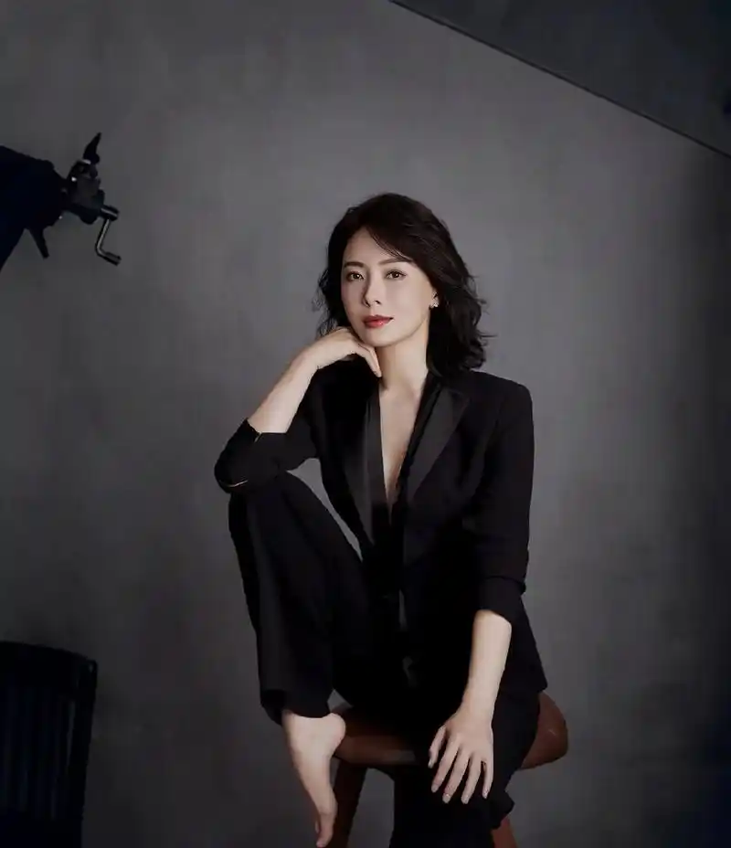 情路坎坷的5位70后女神级明星人到中年谁的颜值更胜一筹