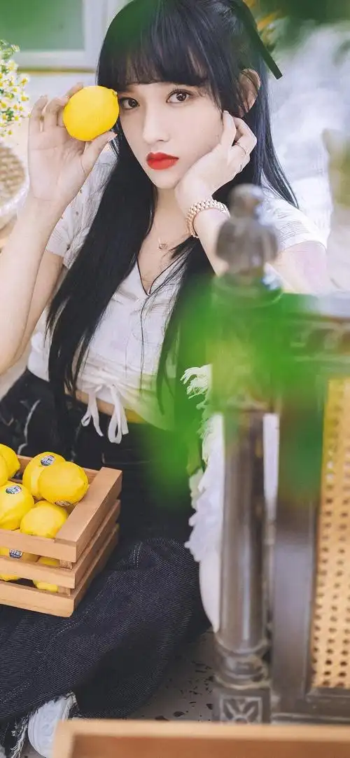 程潇甜美可爱女生背景图--壁纸高清