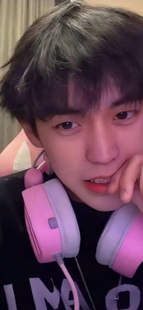 【壁纸】余庆伟!